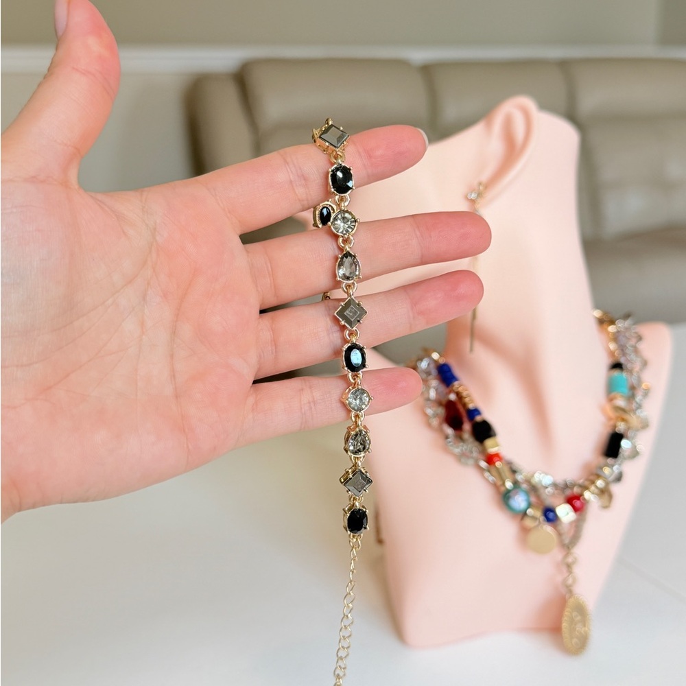 Gold Bracelet with Black and Gray Stones - Picture 8 of 8